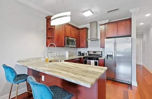 North Philadelphia East Apartment | XL Studio - Upscale Studio w/Rooftop Deck