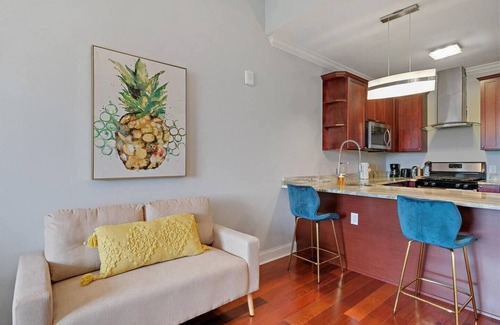 North Philadelphia East Apartment | XL Studio - Upscale Studio w/Rooftop Deck