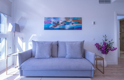 Palma-Palmilla Apartment | XPCE URBAN 15 MALAGA SKYLINE - Parking Free