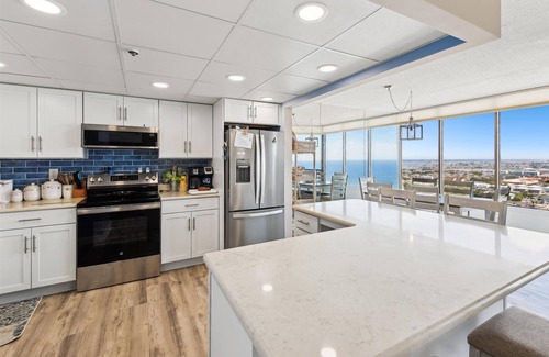 North Ocean City House | XPLORIE ACTIVITIES & LINENS INCLUDED*! This 2BR luxury Capri Townhouse has a spectacular view of the Ocean!