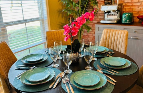 Daphne House | Xquisite Nook, the ideal getaway in Daphne, AL!