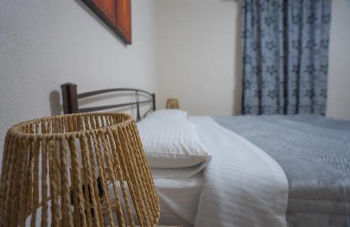 Ano Rodonia Apartment | Xrysa's House