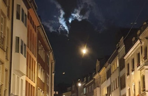 Dusseldorf Old Town Apartment | XXL Superior Old Town Apartment