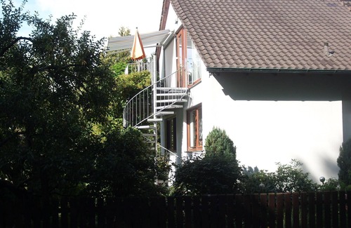 Cadolzburg Apartment | XXL vacation apartment to Nuremberg 10 KM and 5 KM to Playmobilpark Zirndorf,