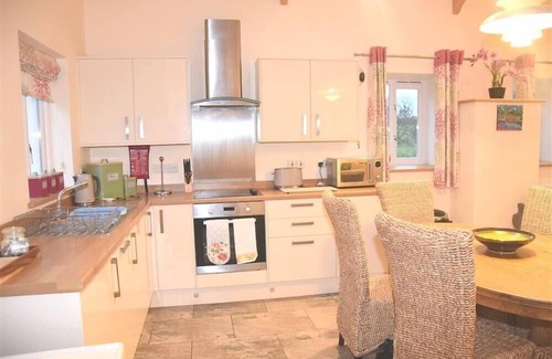 Cardigan Cottage | Y Felin