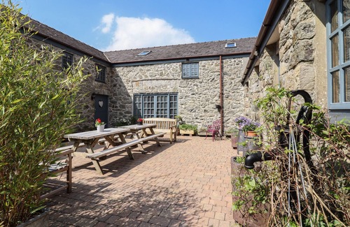 Bodffordd Cottage | Y FRAN, family friendly, country holiday cottage in Llangefni