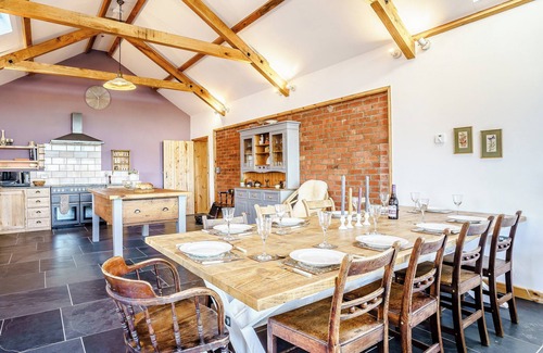 Llandissilio West Cottage | Y Glowty Newydd - UK31701