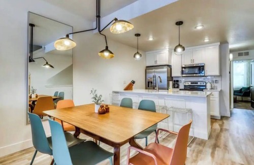 McCall House | "Y Knot at 310" McCall Condo