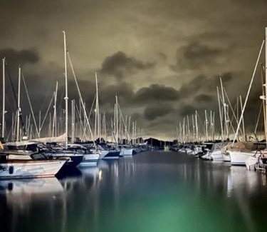 New Forest District Boat Rental | Y-Knot-Two Bedroom Luxury Motor Boat In Lymington