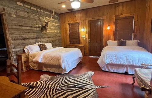 Mountain Home Cabin | Y.O. Ranch Headquarters
