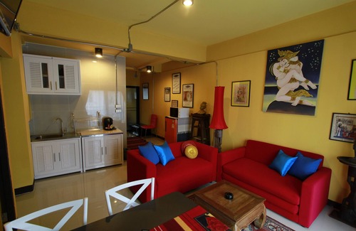Chang Moi Apartment | #YA Apartment on the famous LOY-KROH ROAD, between Night Bazar and The Old City