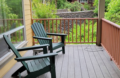 Yachats Cottage | Yachats Beach Cottage - 5 min walk to the ocean.