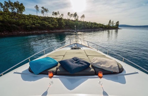 Nurensdorf Boat Rental | Yacht Angelo Blu