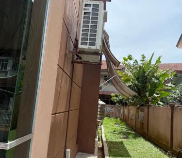 Kampung Behor Gandin House | Yad Roomstay Kangar