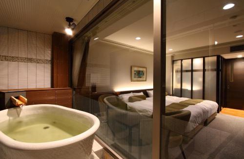 Kamogawa Hotel | Yado Nakaya