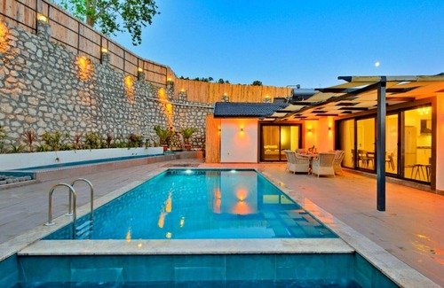 Yakakoy Villa | Yaka Village 2 Bedroom Villa 4152