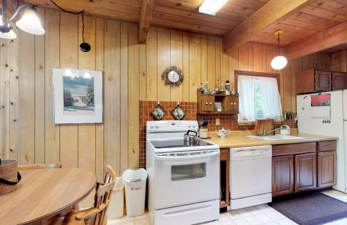 Elk Meadows House | Yakima River Cabin