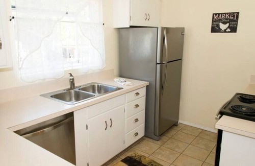 Yakima House | Yakima Vacation Rentals- Spacious Bungalown