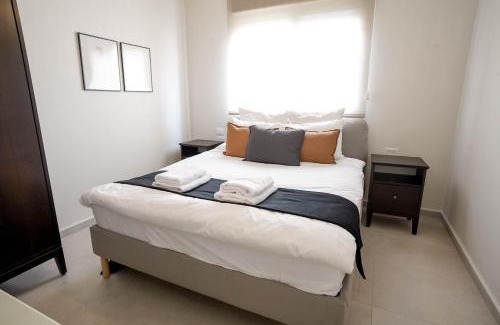 Eilat Villa | YalaRent Eilat Villa 4BR Private Pool & Garden