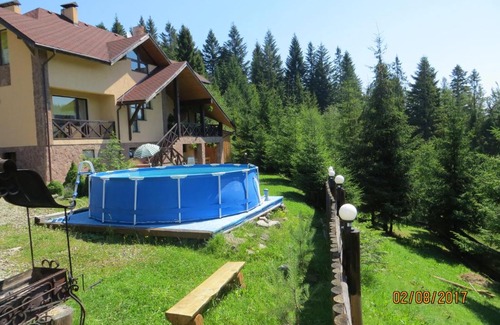 Oryavchyk Cabin | Yalivets