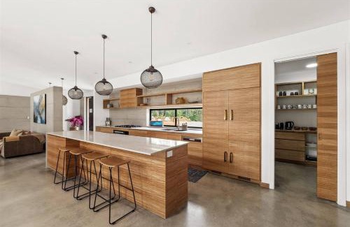 Yallingup House | Yallingup House Modern Rustic Retreat with Spa