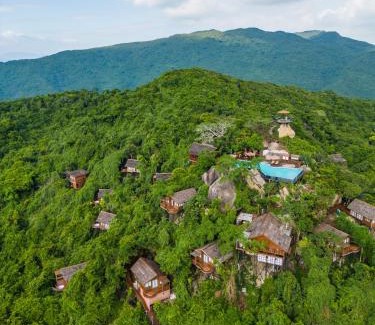 Jiyang Hotel | Yalong Bay Earthly Paradise Birds Nest Resort （Mountain Villas)