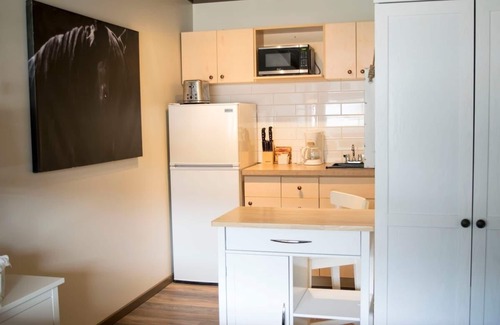 Dead Man's Flats Condo | Yam 26 - Upper Studio with King
