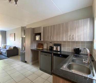 Germiston Apartment | Yanaz Place