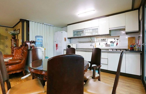 Gangsang House | Yangpyeong Ganggaui Achim Pension