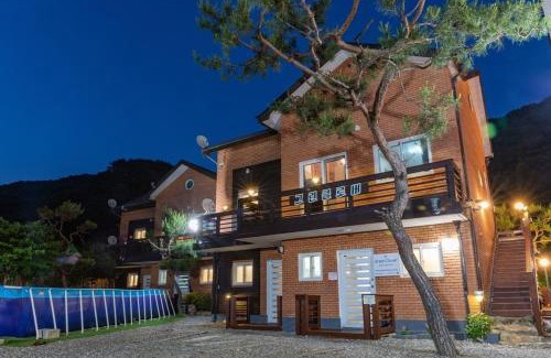 Yongmun House | Yangpyeong Green Clover