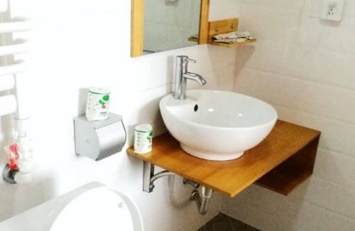 Guilin City Centre House | Yangshuo Pure Joy Resort