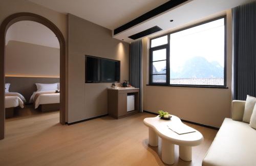 Yangshuo Hotel | Yangshuo West Street Yunpuyun Mountain View Hotel