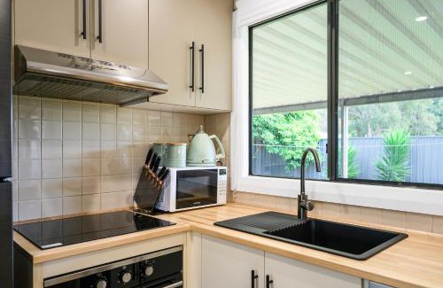 Yankalilla House | Yankavilla - Yankalilla - C21 SouthCoast Holidays