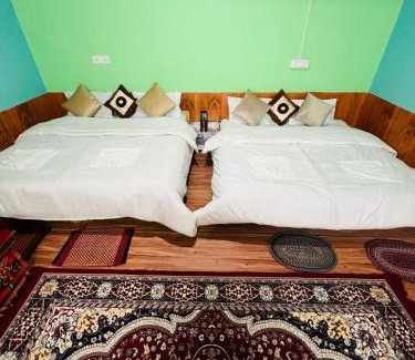 Kaza House | Yankit Homestay