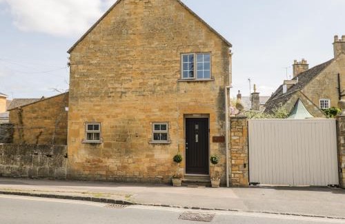 Broadway House | Yarn Cottage