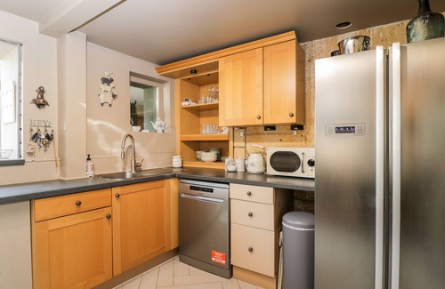 Broadway Cottage | YARN COTTAGE, pet friendly, luxury holiday cottage in Broadway
