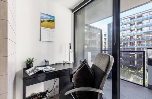 Abbotsford Apartment | Yarra Mirage Urban Chic meets Cosy Retreat