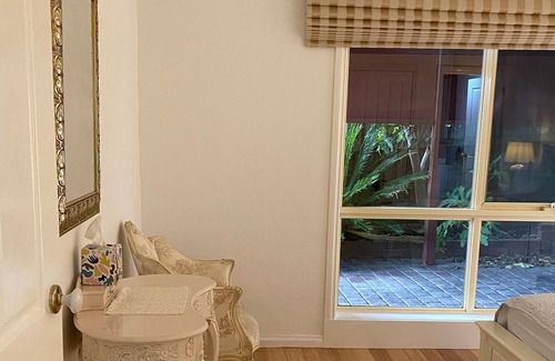 Berwick House | Yarra Residence, Berwick - Chic hillside guesthouse in a charming village