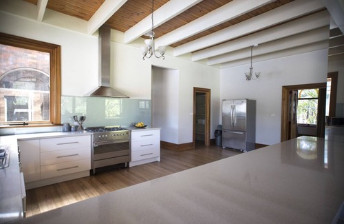 Wandin East House | Yarra Valley Fruit Farm with Solar Heated Pool