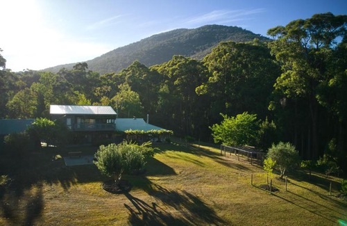 Healesville House | Yarradene Luxury Healesville Farmstay