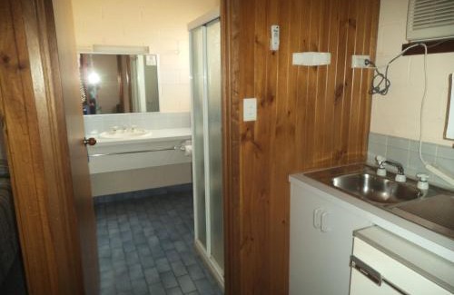 Yarragon Hotel | Yarragon Motel