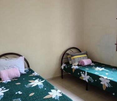 Kampung Pengkalan Pandan House | Yasmeen Homestay Kemaman
