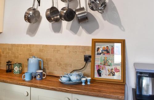 Beckingham House | Yasmin Cottage