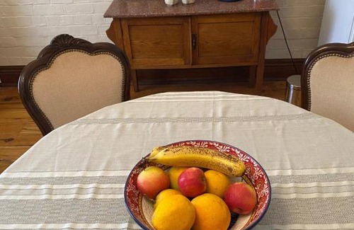Yass Bed & Breakfast | Yass Central Bed & Breakfast