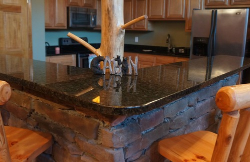 Adams Cabin | Yatesville Lake Premier Cabin Rental - Best Vacation Home in Eastern KY