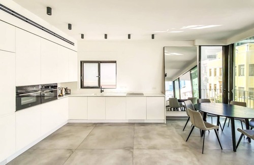 Tel Aviv Apartment | Yavne Brillant - Three Bedroom Apartment, Sleeps 6