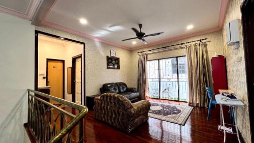 Kampung Geliga Besar House | YB Guest House 4 Bilik 5 Katil