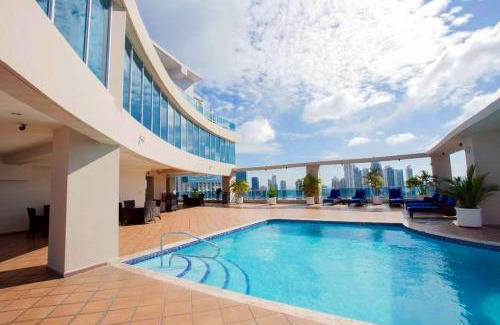 Marbella Apartment | YC 2307 l Av Balboa 2 BDR bay view