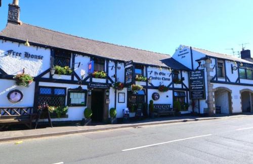 Castleton Hotel | Ye Olde Cheshire Cheese Inn