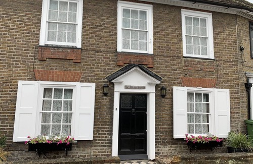 Shepperton House | Ye Olde House
